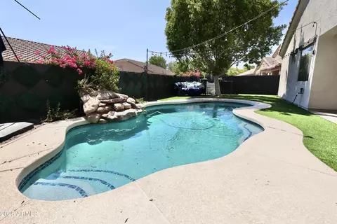 Exterior - 981 E Stottler Ct, Gilbert, AZ 85296 photo 1 of 7