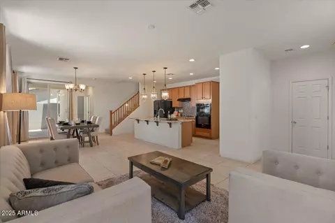 Other - 516 N Ranger Trl, Gilbert, AZ 85234 photo 2 of 8