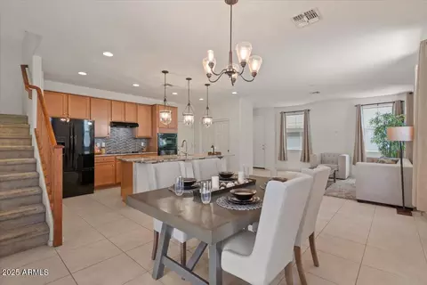 Dining - 516 N Ranger Trl, Gilbert, AZ 85234 photo 2 of 2