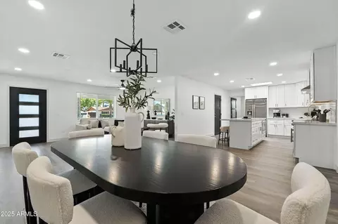 Dining - 2502 E Fairfield St, Mesa, AZ 85213 photo 2 of 4