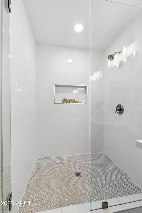 Bath - 2502 E Fairfield St, Mesa, AZ 85213 photo 3 of 4