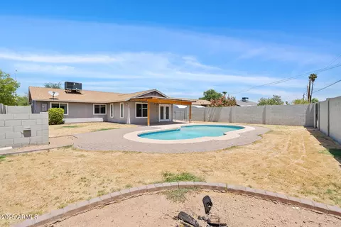 Exterior - 1241 El Parque Dr, Tempe, AZ 85282 photo 5 of 7