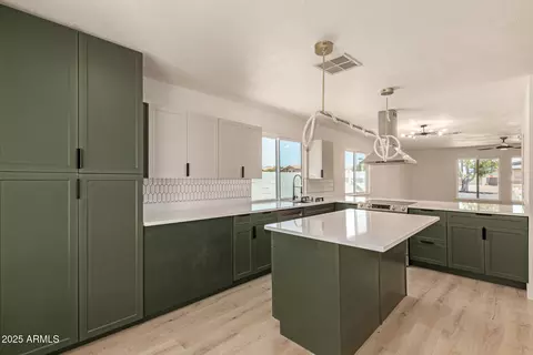 2937 E Garnet Cir, Mesa, AZ 85204