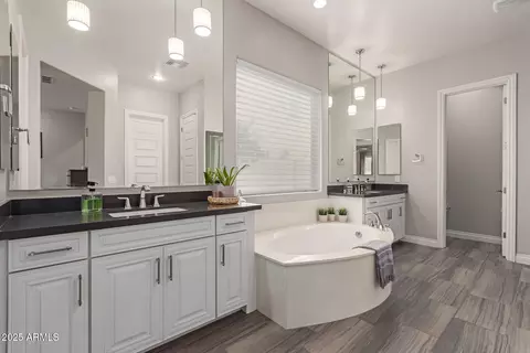 Bath - 3788 E Alfalfa Dr, Gilbert, AZ 85298 photo 1 of 4