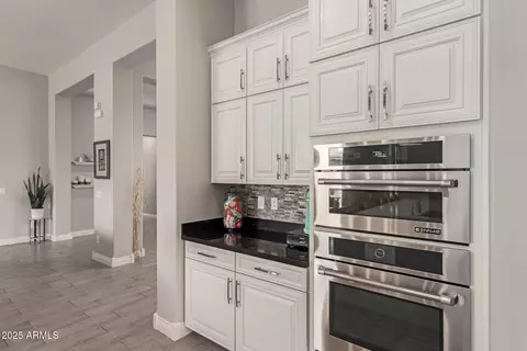 Kitchen - 3788 E Alfalfa Dr, Gilbert, AZ 85298 photo 6 of 6