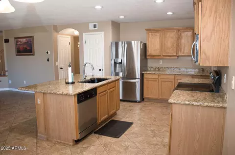 2104 E 36th Ave, Apache Junction, AZ 85119 photo 9