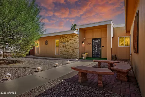 10801 W Manzanita Dr, Sun City, AZ 85373