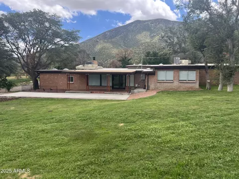 Exterior - 9990 E Muffin Ln, Hereford, AZ 85615 photo 20 of 25