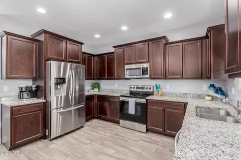 Kitchen - 244 N 69th Pl, Mesa, AZ 85207 photo 1 of 1
