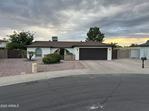 2717 W Laguna Azul Cir, Mesa, AZ 85202