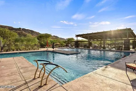 Exterior - 1129 E Kachina Trl, Phoenix, AZ 85042 photo 5 of 9