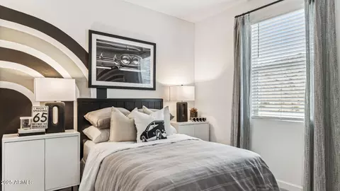 Bedroom - 1129 E Kachina Trl, Phoenix, AZ 85042 photo 7 of 7