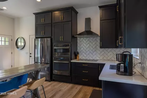 Kitchen - 16322 E Fairview St, Gilbert, AZ 85295 photo 6 of 7