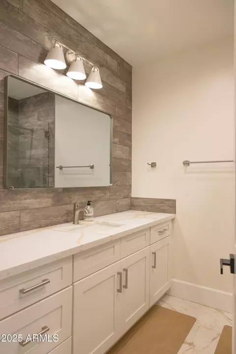 Bath - 16322 E Fairview St, Gilbert, AZ 85295 photo 4 of 13