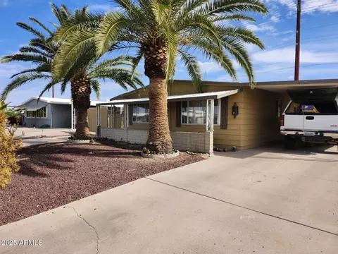 121 S 75th Pl, Mesa, AZ 85208