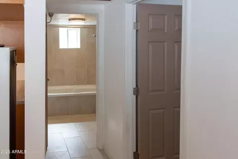 Entry Way - 1111 W Cinnabar Ave, Phoenix, AZ 85021 photo 1 of 1