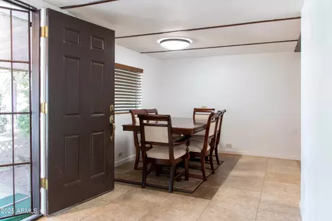 Dining - 1111 W Cinnabar Ave, Phoenix, AZ 85021 photo 1 of 1
