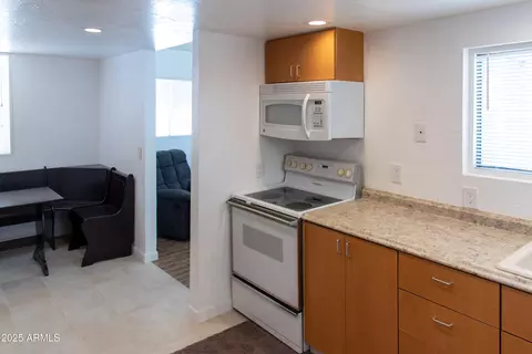 Kitchen - 1111 W Cinnabar Ave, Phoenix, AZ 85021 photo 2 of 4