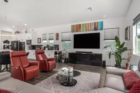 Living - 1329 E Monte Way, Phoenix, AZ 85042 photo 4 of 4