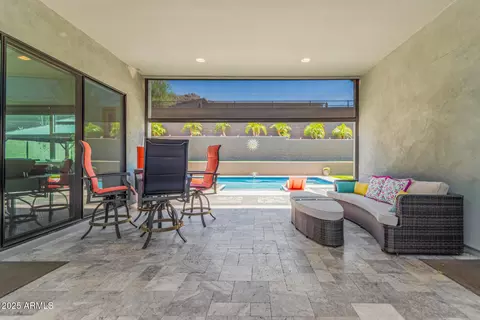 Exterior - 1329 E Monte Way, Phoenix, AZ 85042 photo 11 of 19