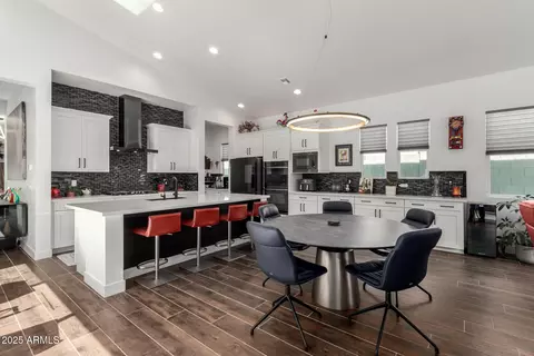 Kitchen - 1329 E Monte Way, Phoenix, AZ 85042 photo 1 of 5