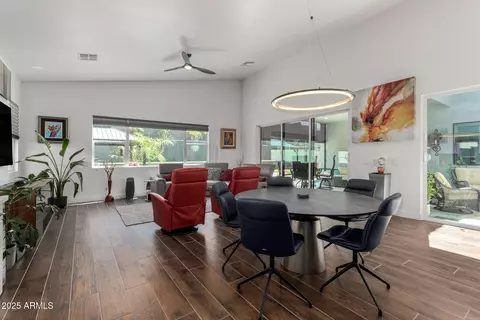 Dining - 1329 E Monte Way, Phoenix, AZ 85042 photo 1 of 2