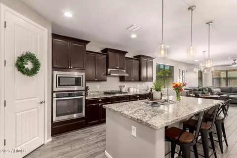 Kitchen - 9909 E Theia Dr, Mesa, AZ 85212 photo 1 of 4