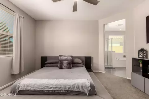 Bedroom - 9909 E Theia Dr, Mesa, AZ 85212 photo 4 of 8