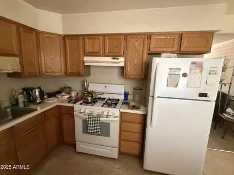 120 W Gary Way, Phoenix, AZ 85041 photo 4