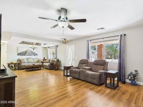 Living - 800 E Frontier St, Payson, AZ 85541 photo 2 of 2