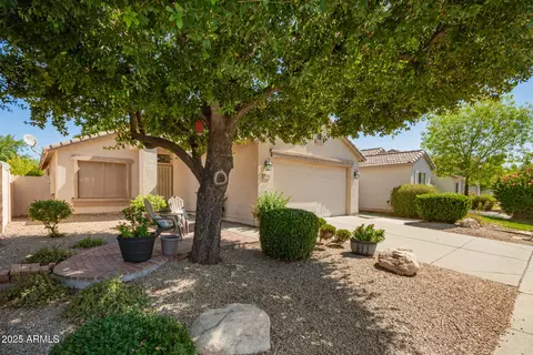 Exterior - 2736 E Dragoon Cir, Mesa, AZ 85204 photo 3 of 10