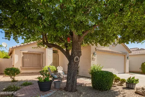 2736 E Dragoon Cir, Mesa, AZ 85204