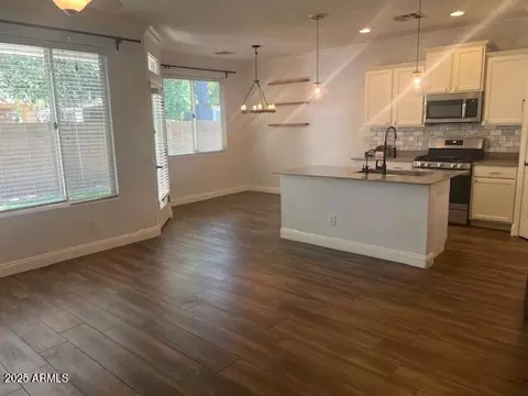 Living - 3361 E Sierra Madre Ave, Gilbert, AZ 85296 photo 1 of 2