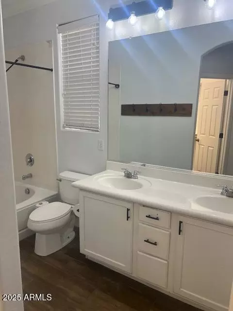 Bath - 3361 E Sierra Madre Ave, Gilbert, AZ 85296 photo 1 of 2