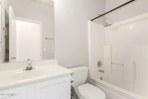 Bath - 4029 W Hackamore Dr, Phoenix, AZ 85083 photo 3 of 3