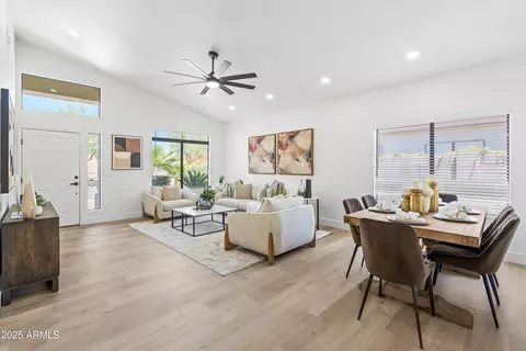 3905 E Kristal Way, Phoenix, AZ 85050 photo 11