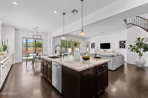 Kitchen - 10439 E Starion Ave, Mesa, AZ 85212 photo 3 of 6