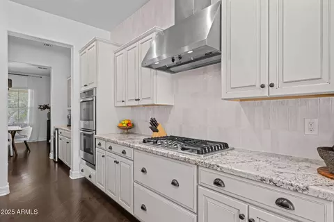 Kitchen - 10439 E Starion Ave, Mesa, AZ 85212 photo 4 of 6