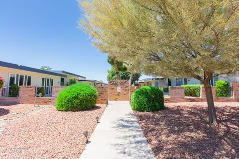 13044 N 100th Ave, Sun City, AZ 85351
