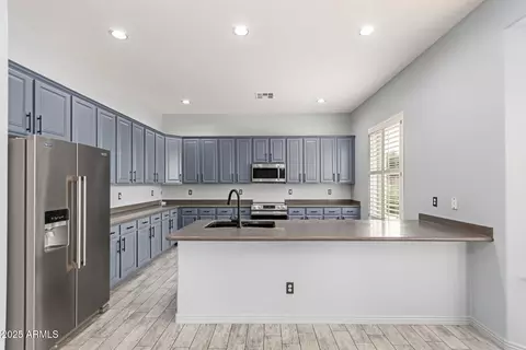 3054 S Colonial St, Gilbert, AZ 85295 photo 7