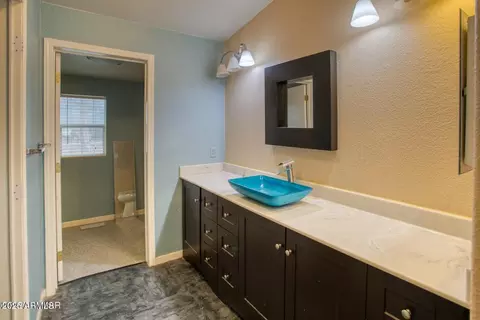 Bath - 241 Timber Ridge Loop, Show Low, AZ 85901 photo 1 of 2