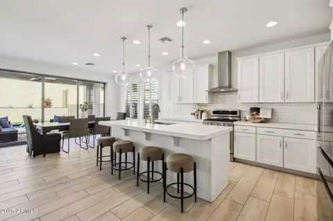 Kitchen - 634 E Deer Creek Rd, Phoenix, AZ 85048 photo 2 of 5