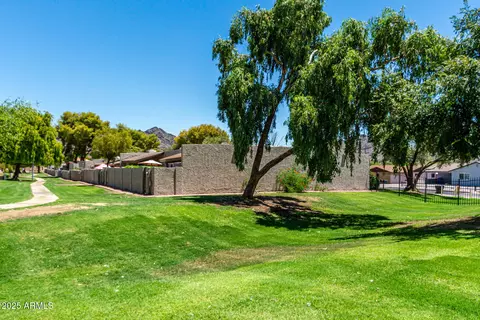 Exterior - 1102 E Cheryl Dr, Phoenix, AZ 85020 photo 4 of 10