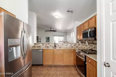 1919 S Valley Dr, Apache Junction, AZ 85120 photo 13