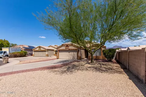1919 S Valley Dr, Apache Junction, AZ 85120 photo 4