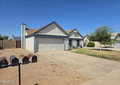 8408 W Corrine Dr, Peoria, AZ 85381