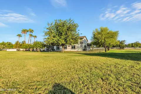 Exterior - 140 E Pony Ln, Gilbert, AZ 85295 photo 27 of 40