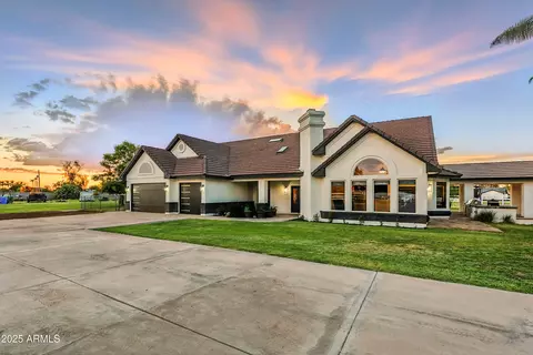 Exterior - 140 E Pony Ln, Gilbert, AZ 85295 photo 3 of 40