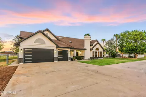 Exterior - 140 E Pony Ln, Gilbert, AZ 85295 photo 4 of 40