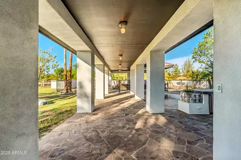 Exterior - 140 E Pony Ln, Gilbert, AZ 85295 photo 7 of 40